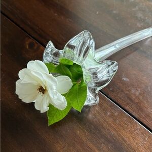 Adorable vintage flower shaped glass vases set of 2 clear spring cottage core